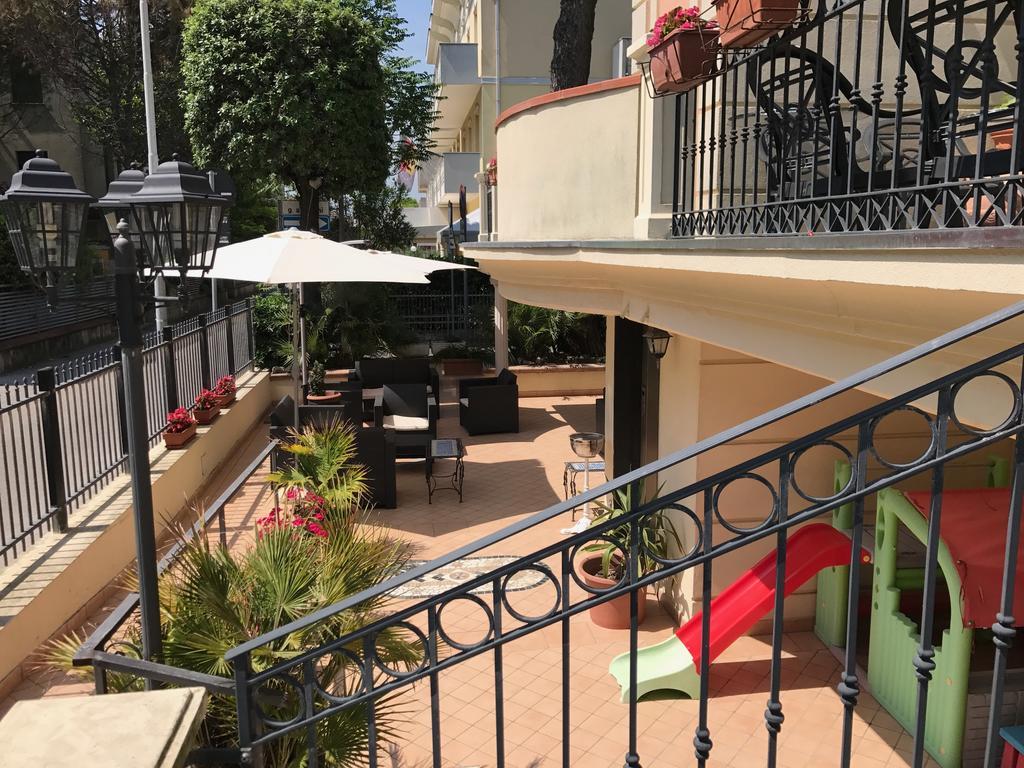 Hotel Perla Verde Rimini Extérieur photo